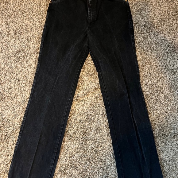 Wrangler cowboy cut solid black wash denim straight leg patch jeans 33x36 - Picture 2 of 6